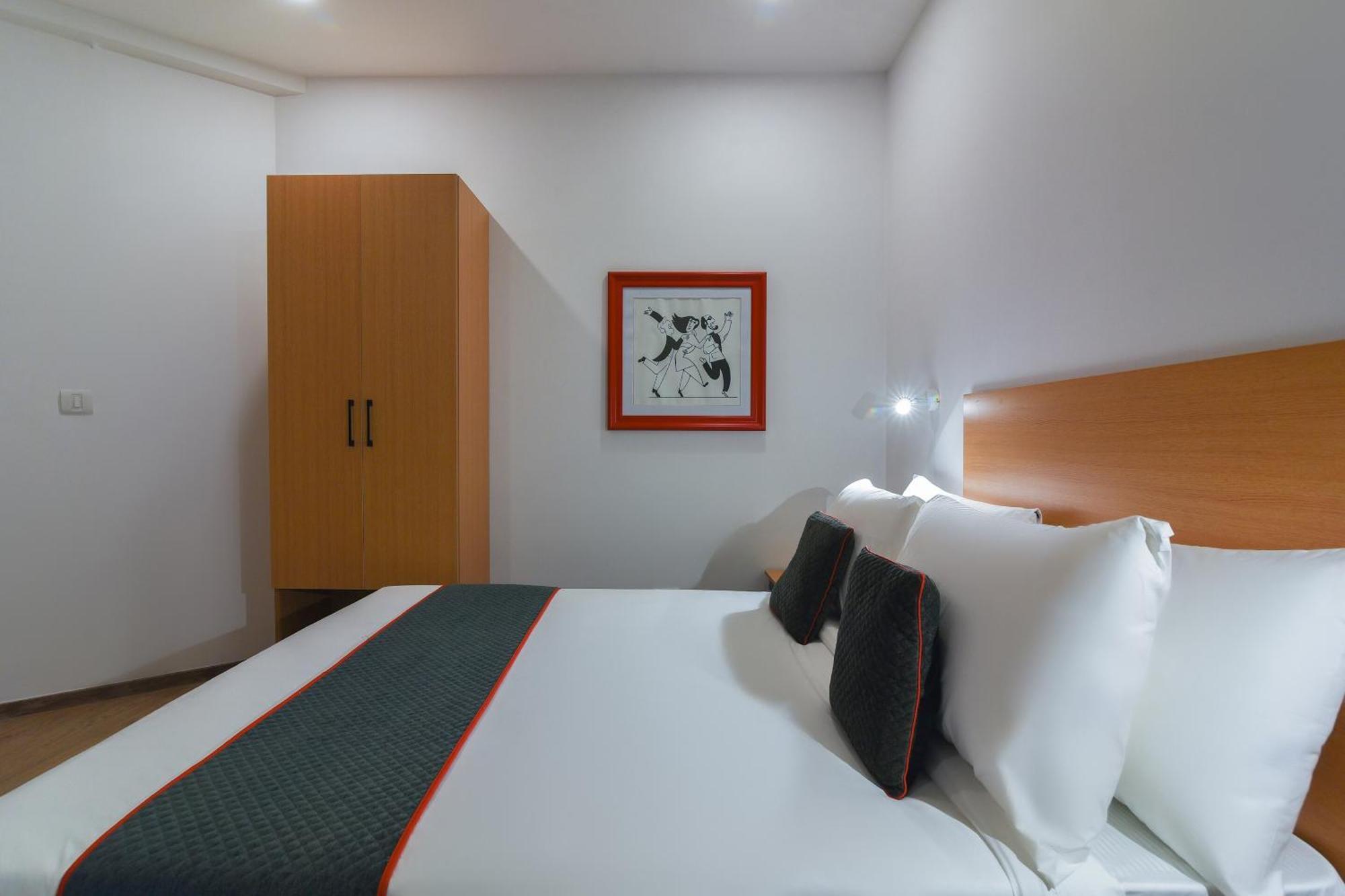 Super Townhouse Spruce Hotels Bellandur Bangalore Exterior photo