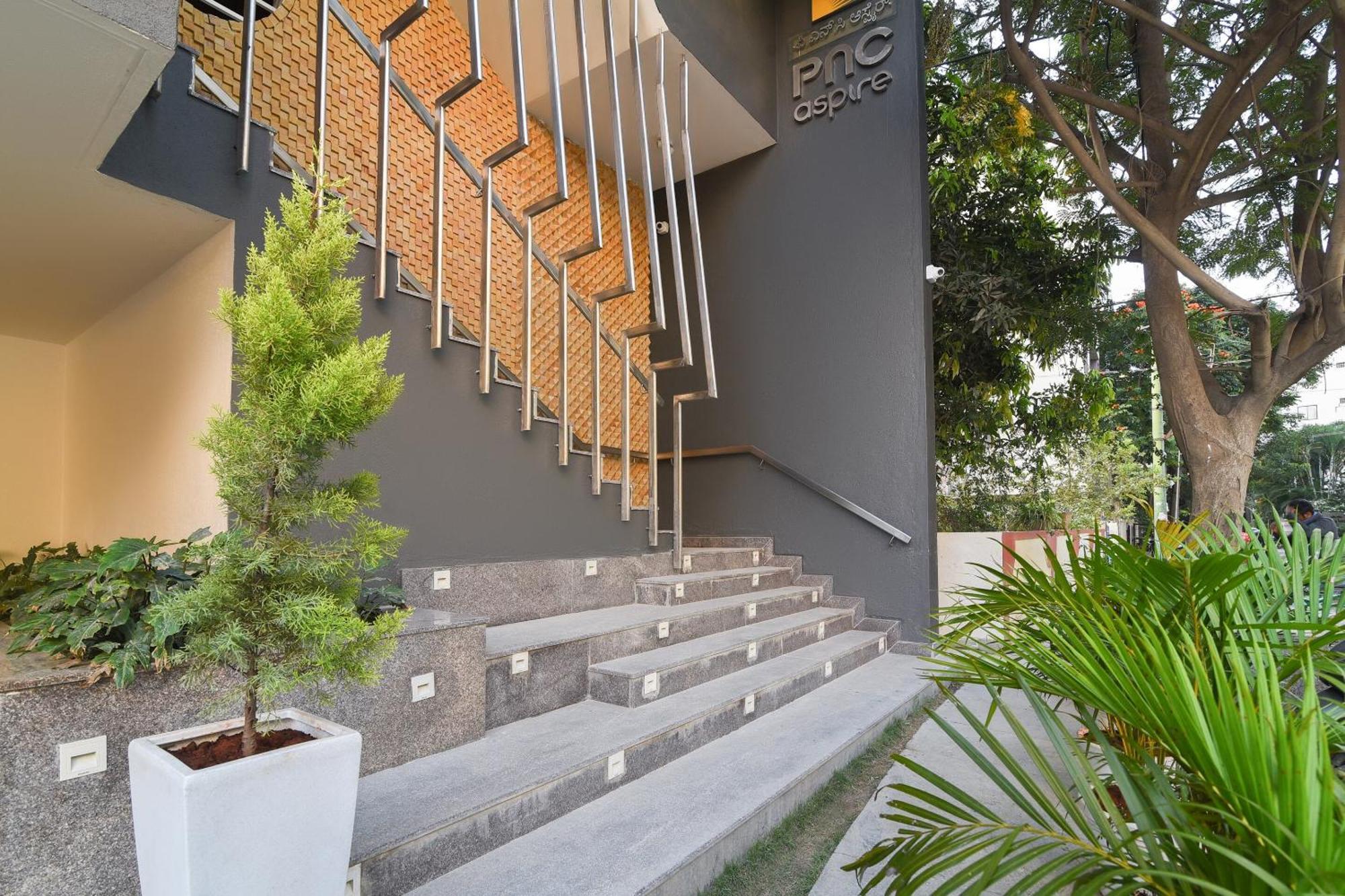 Super Townhouse Spruce Hotels Bellandur Bangalore Exterior photo